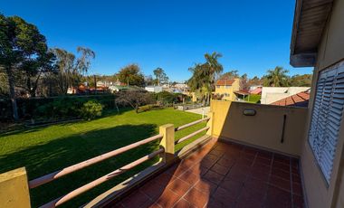 Casa de Categoría - Más de 2000m2 y 10 ambientes