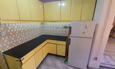 Olivos - A 2 cuadras de Av. Maipú - Chalet a refaccionar - Planta Baja con excelente frente!