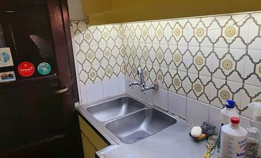 Olivos - A 2 cuadras de Av. Maipú - Chalet a refaccionar - Planta Baja con excelente frente!