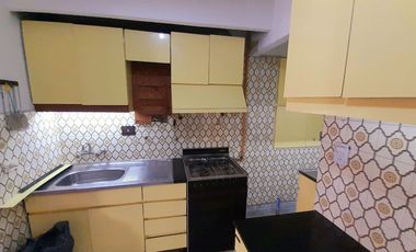 Olivos - A 2 cuadras de Av. Maipú - Chalet a refaccionar - Planta Baja con excelente frente!