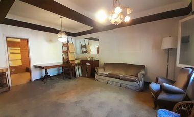Olivos - A 2 cuadras de Av. Maipú - Chalet a refaccionar - Planta Baja con excelente frente!