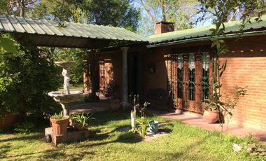 Venta Casa 2 dormitorios amplio jardin    Andino Santa Fe