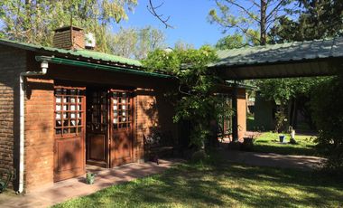 Venta Casa 2 dormitorios amplio jardin    Andino Santa Fe