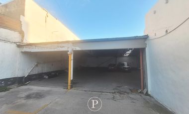 Cochera en block en barrio Pompeya