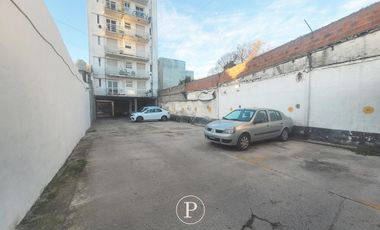 Cochera en block en barrio Pompeya