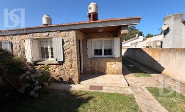 EXCELENTE CASA EN BARRIO SAN JACINTO