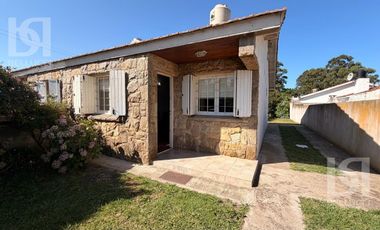 EXCELENTE CASA EN BARRIO SAN JACINTO