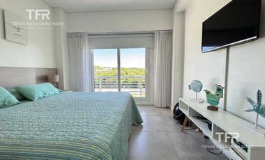 Venta en Águila de Al Golf 19 de Costa Esmeralda - 4 ambientes - balcón con cerramiento