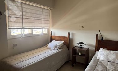 VENTA DEPARTAMENTO 5 DORM. (PISO COMPLETO CON COCHERA) - CENTRO, CIPOLLETTI