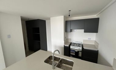 Departamento - 4 Ambientes  amplios con Balcón Piso 10  G -General San Martin