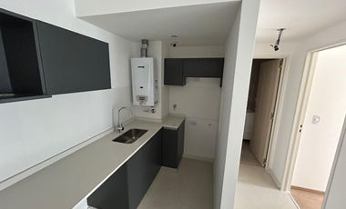 Departamento - 4 Ambientes  amplios con Balcón Piso 10  G -General San Martin