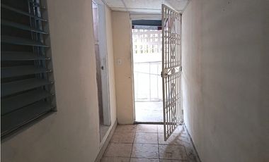 SE VENDE CASA BETANIA 285M 5 HABITACIONES TERRAZA AMPLIA CERCADA