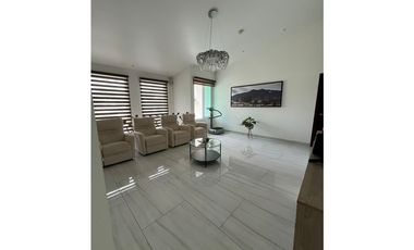 LUJOSA ESQUINA EN ALTOS DE PANAMA  HORIZONTES II 600M 4 HABITAC