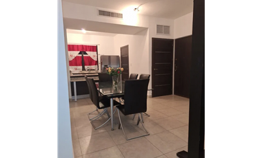 SE VENDE CASA EN SAN CARLOS PH CASA REAL 3 HABITACIONES AMOBLADO