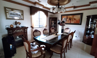 SE VENDE CASA ALTOS DE PANAMA CONDADO DEL REY 4 HABITACION 675M PATIO