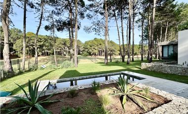 PINAMAR- CASA ISLA DEL GOLF A ESTRENAR -   ANTICIPO + CUOTAS