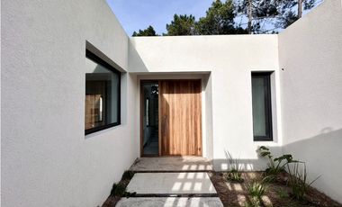 PINAMAR- CASA ISLA DEL GOLF A ESTRENAR -   ANTICIPO + CUOTAS