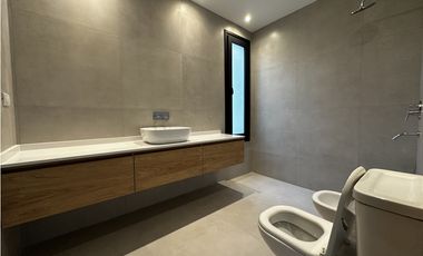 PINAMAR- CASA ISLA DEL GOLF A ESTRENAR -   ANTICIPO + CUOTAS