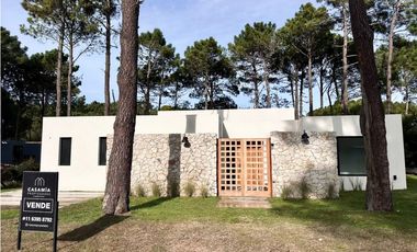 PINAMAR- CASA ISLA DEL GOLF A ESTRENAR -   ANTICIPO + CUOTAS
