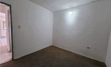 Alquilo Casa Dos Habitaciones en Caseros, Entre Ríos