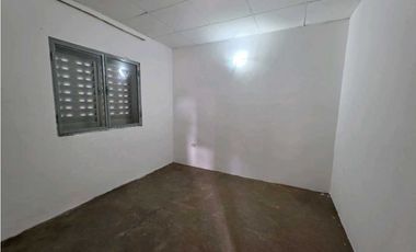 Alquilo Casa Dos Habitaciones en Caseros, Entre Ríos