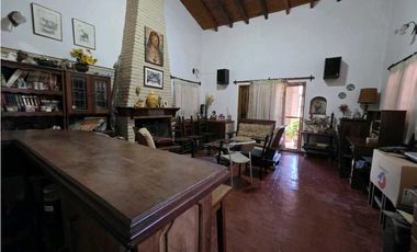 Vendo Casa con Amplio Parque en Concepción del Uruguay, Entre Ríos