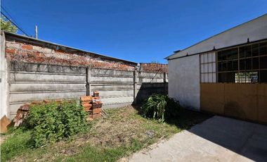 Vendo Casa y Salón en Concepción del Uruguay, Entre Ríos