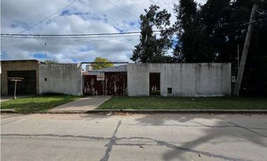 Vendo Casa y Salón en Concepción del Uruguay, Entre Ríos