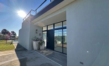 Casa 5amb Villalobos-Pueblos del plata OP.FINANCIA