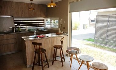 Casa en Venta en ALICAHUE 7280
