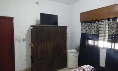 VENTA CASA 3 AMB RAFAEL CASTILLO