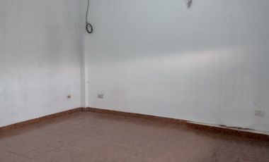 Alquiler PH Casa 3 Ambientes en Libertad, Merlo