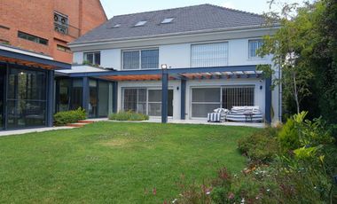 Casa en venta Martinez libertador al rio calle Muñiz 1300