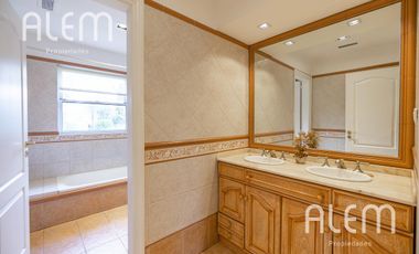 Casa en Venta en Saint Thomas Sur, Canning | 4 Dormitorios