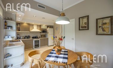 Casa en Venta en Saint Thomas Sur, Canning | 4 Dormitorios