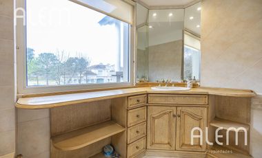 Casa en Venta en Saint Thomas Sur, Canning | 4 Dormitorios