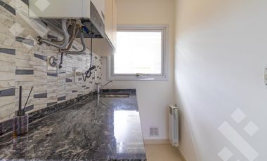 Alquiler casa 3 dormitorios con pileta B° Privado La Zagala