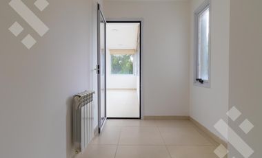 Alquiler casa 3 dormitorios con pileta B° Privado La Zagala