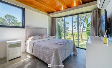 Venta - Casa 3 Ambientes con Diseño Único - Sierra de los Padres