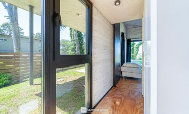 Venta - Casa 3 Ambientes con Diseño Único - Sierra de los Padres