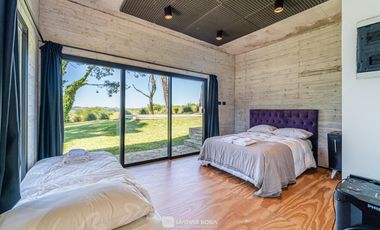 Venta - Casa 3 Ambientes con Diseño Único - Sierra de los Padres