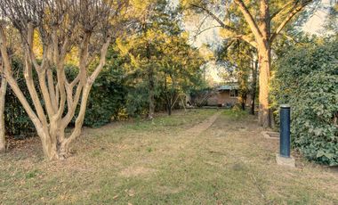 Casa en venta Oliveros 1 dormitorio jardin piscina cochera parrillero