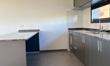 Casa a estrenar que invita a disfrutar de un estilo de vida sereno en La Federala Club de Campo