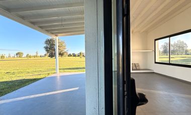 Casa a estrenar que invita a disfrutar de un estilo de vida sereno en La Federala Club de Campo