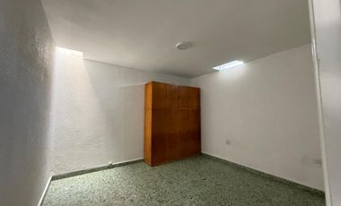 Amplio PH tres ambientes en alquiler sin expensas en Villa Dominico avellaneda