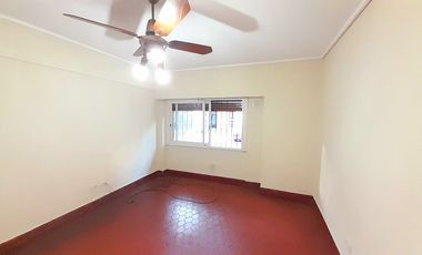 Florida Mitre/Este - Departamento 2 amb en Planta Baja con Patio Propio!