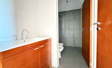 Casa a estrenar, en el corazón de La Federala, donde el verde y la tranquilidad son protagonistas