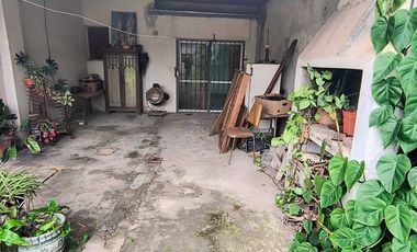 Casa en  venta calle Schachtel casi Colombo