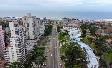 DEPARTAMENTO 3 AMBIENTES PINAMAR CENTRO A PASOS DEL MAR