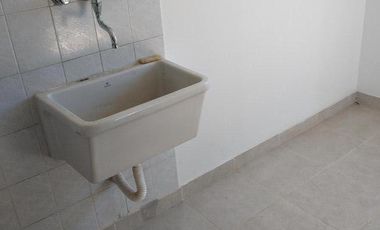 Excelente PH 2 ambientes con entrada independiente reciclado a nuevo, patio. Exc ubicación.